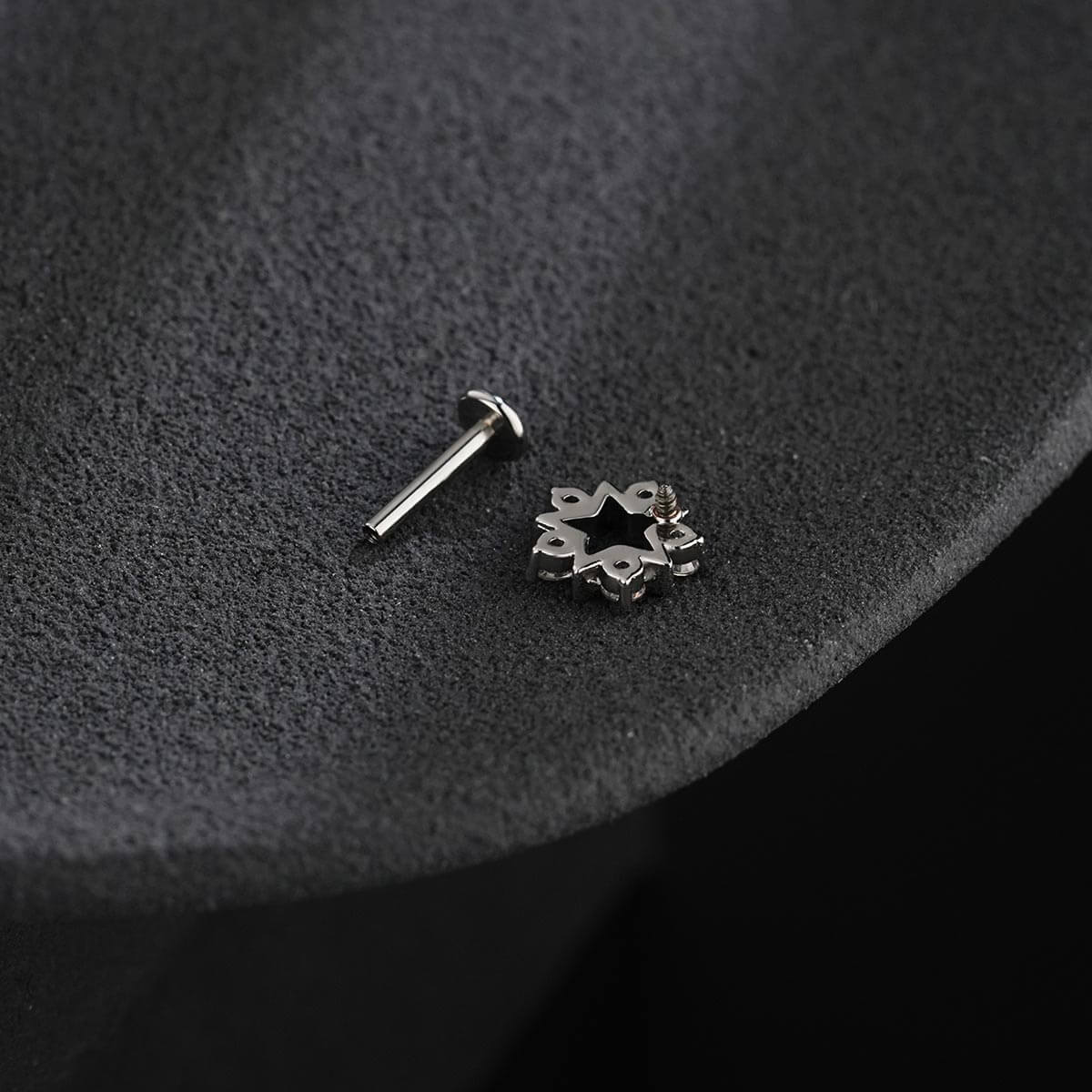 internally threaded flower stud 