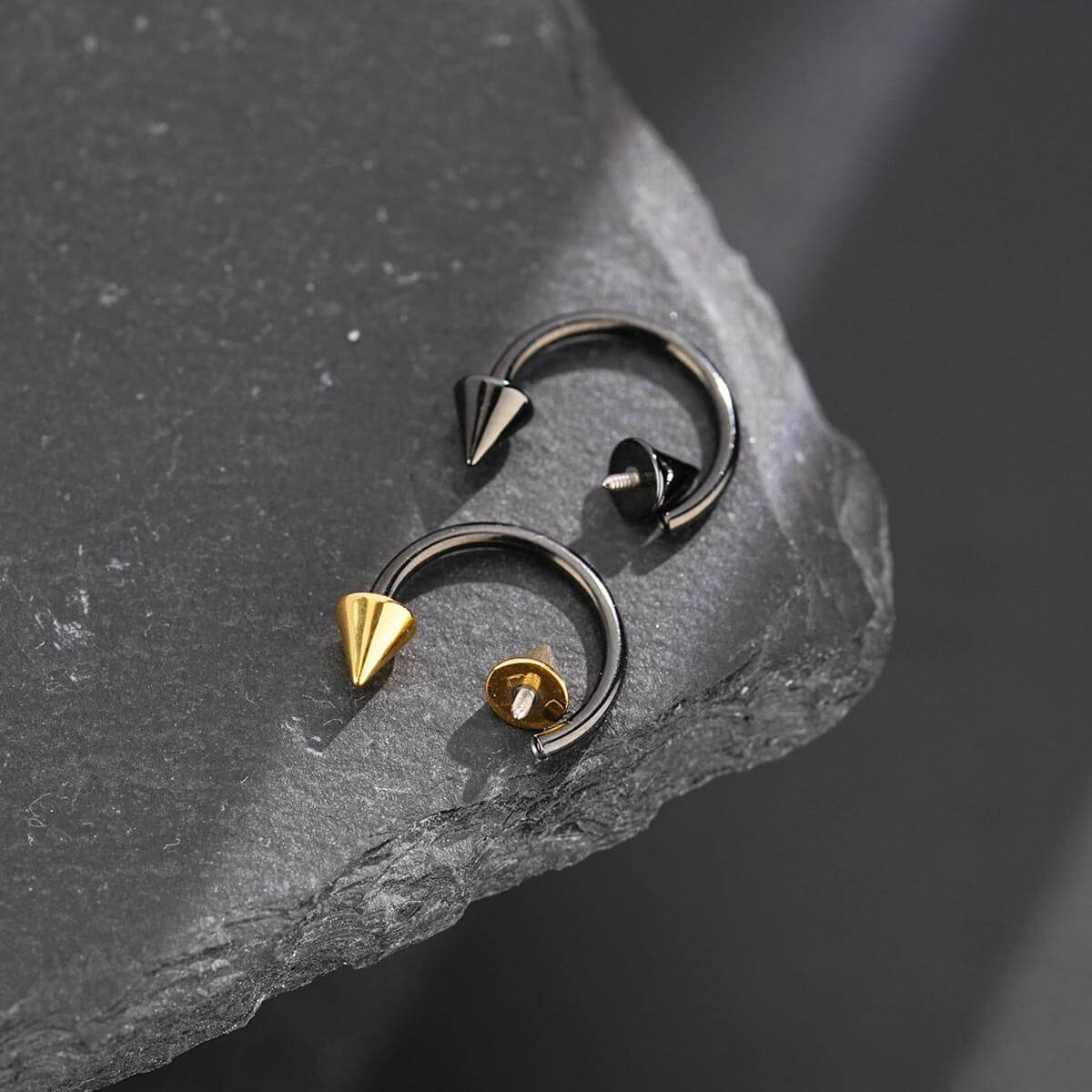 internally threaded black septum ring