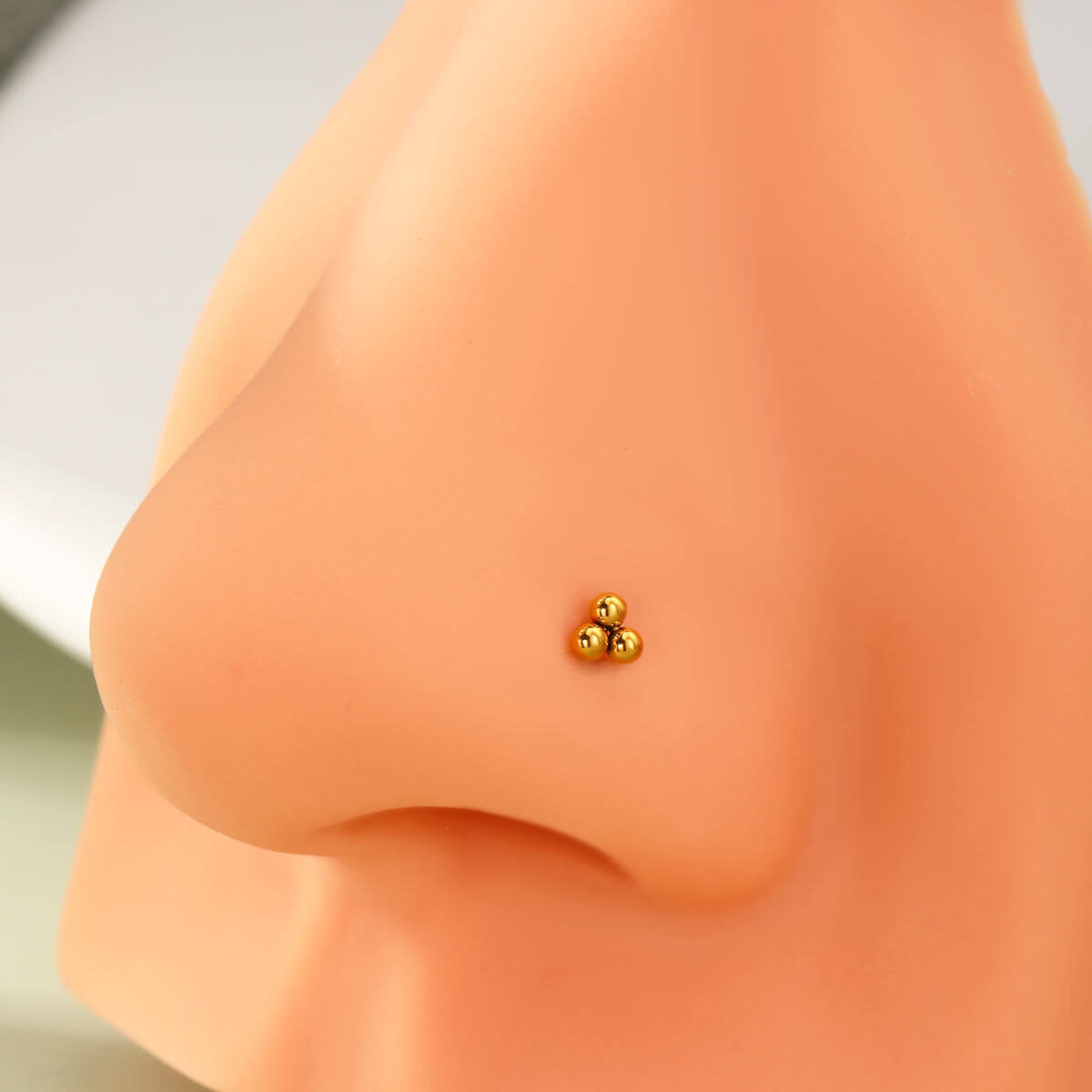 beaded nose piercing