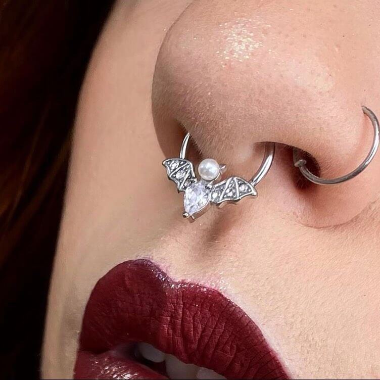 bat septum piercing